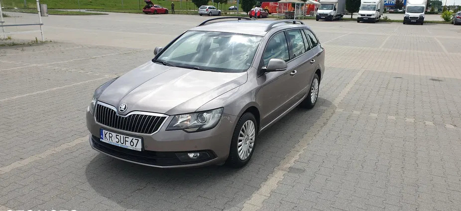 samochody osobowe Skoda Superb cena 33900 przebieg: 167365, rok produkcji 2014 z Wrocław